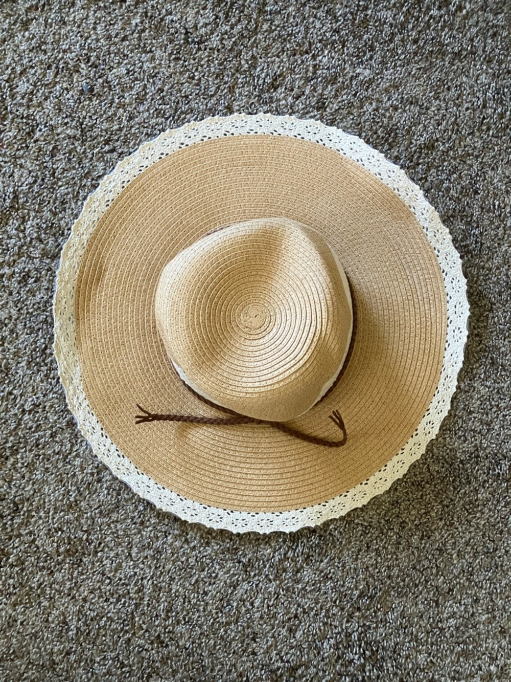 Dress Barn Tan Straw Sun Hat with White Lace and Brown Tie